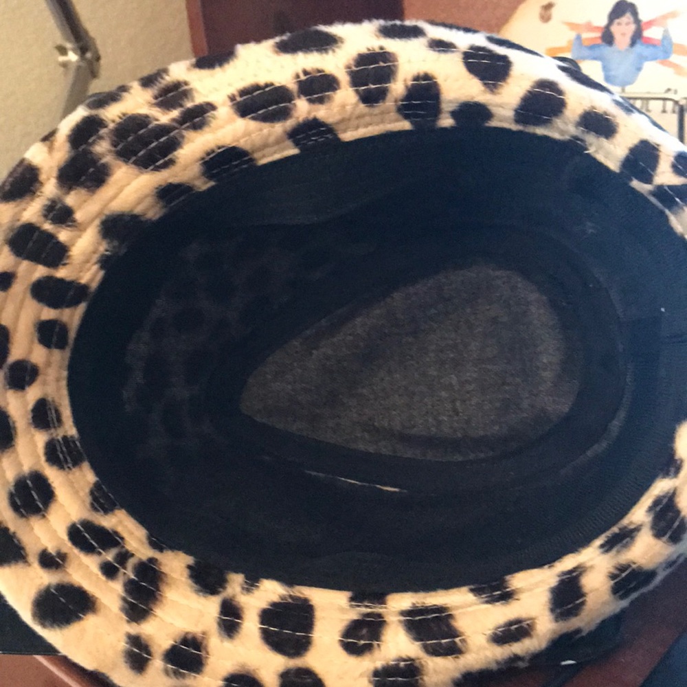 Leopard 🐆 Feel Wide Rimmed Hat with Brown Ribbon - Picture 3 of 5